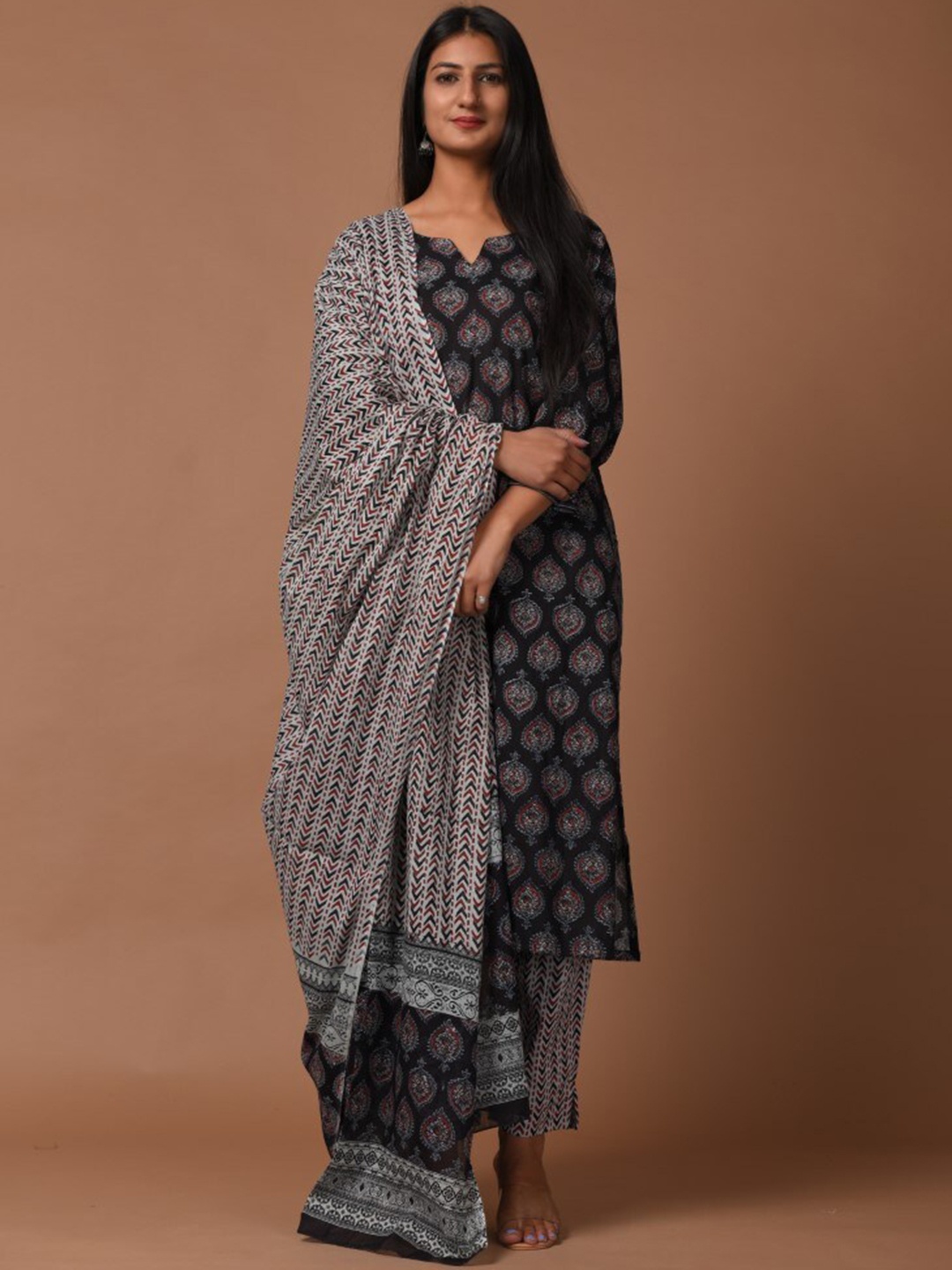 

DIMPLE DESIGN STUDIO Ethnic Motifs Printed Pure Cotton Kurta with Palazzos & With Dupatta, Black