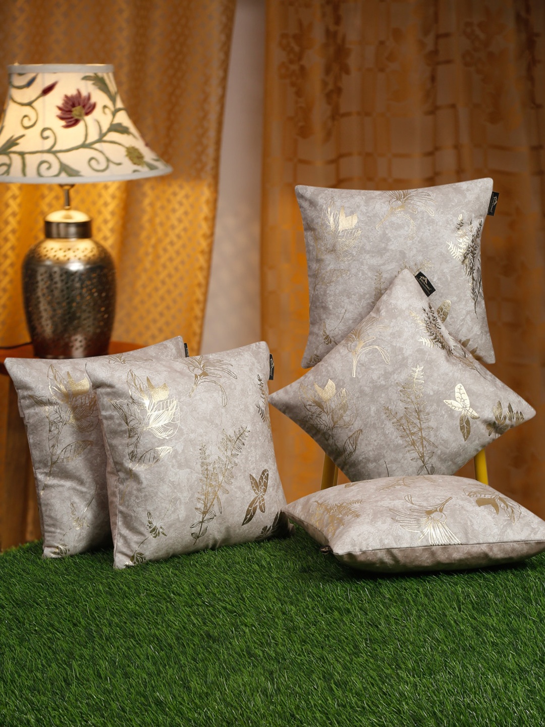 

HOSTA HOMES Cream-Coloured 5 Pieces Ethnic Motifs Velvet Square Cushion Covers