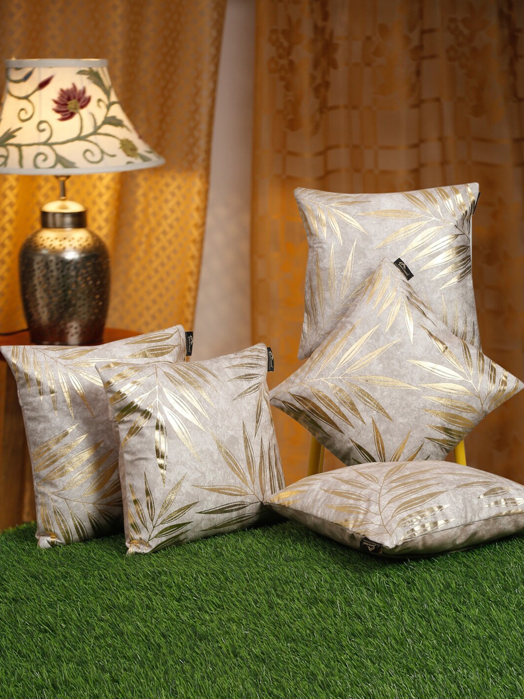 

HOSTA HOMES Cream-Coloured & Gold-Toned 5 Pieces Floral Velvet Square Cushion Covers