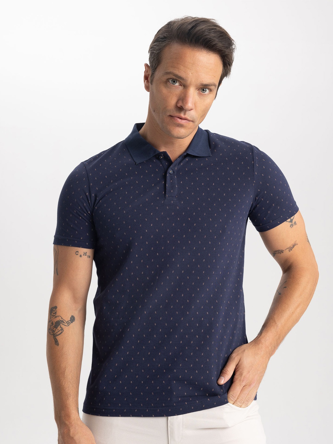 

DeFacto Geometric Printed Polo Collar Cotton T-shirt, Navy blue