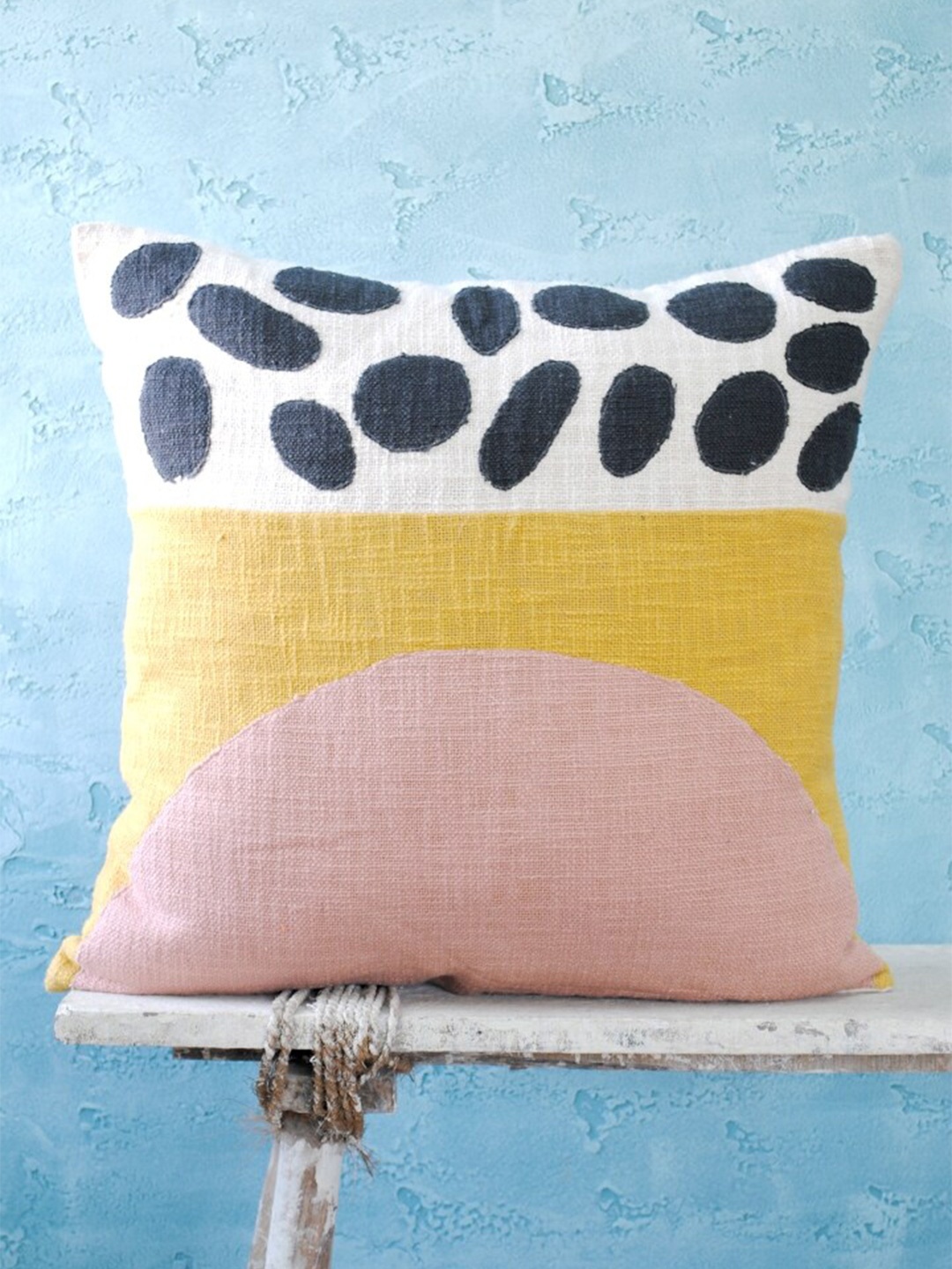 

Art Avenue Black & Pink Geometric Cotton Square Cushion Cover