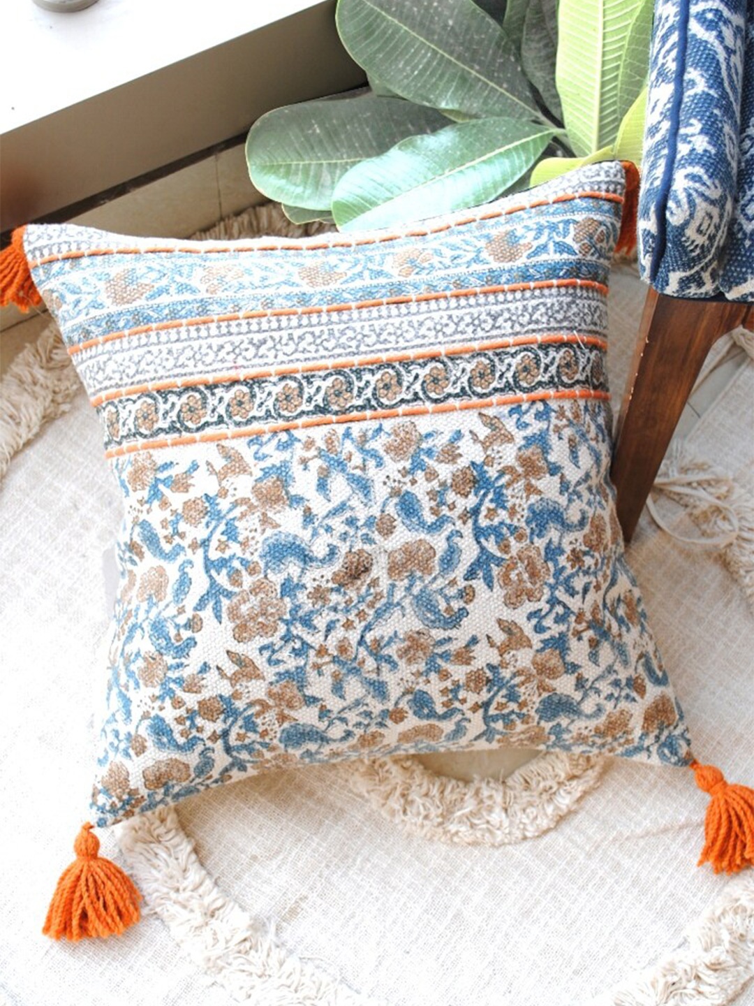 

Art Avenue Clarkia White & Blue Ethnic Motifs Cotton Square Cushion Cover
