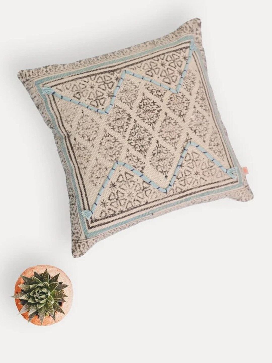 

Art Avenue Cream-Coloured & Brown Ethnic Motifs Cotton Square Cushion Cover