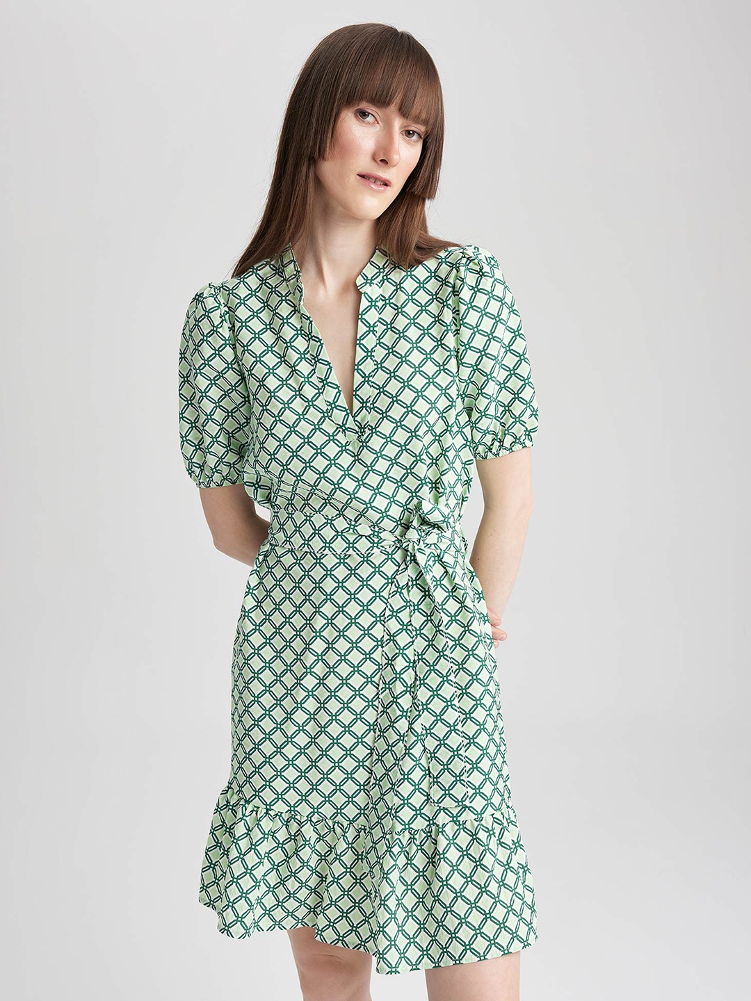 

DeFacto Geometric Printed Puff Sleeve A-Line Dress, Green