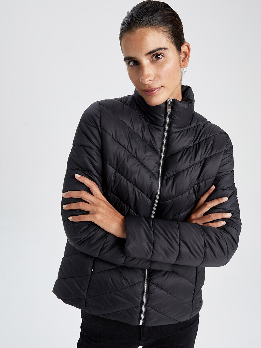 

DeFacto Women Stand Collar Puffer Jacket, Black