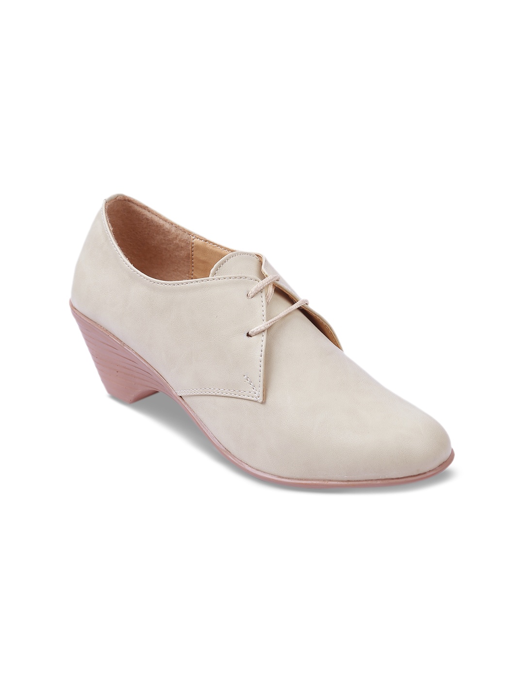 

VALIOSAA Cream-Coloured Solid Wedge Pumps