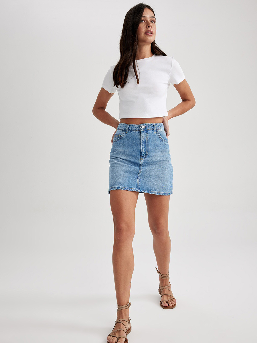 

DeFacto Washed Pure Cotton Mini Denim Skirt, Blue