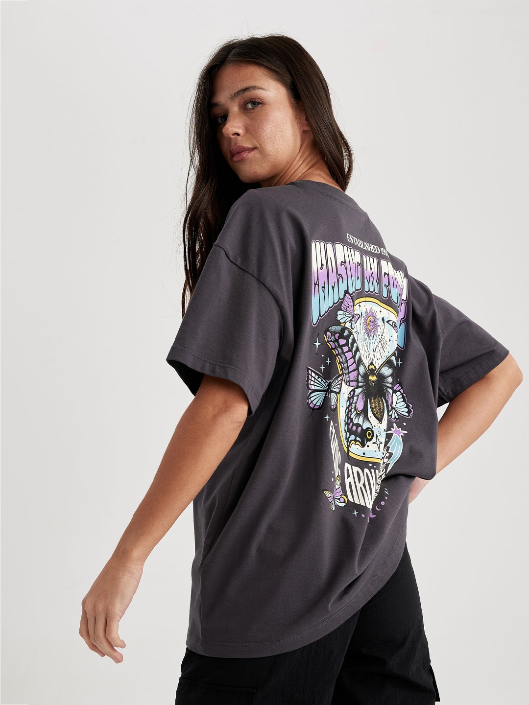 

DeFacto Graphic Printed Extended Sleeves Pure Cotton T-shirt, Grey