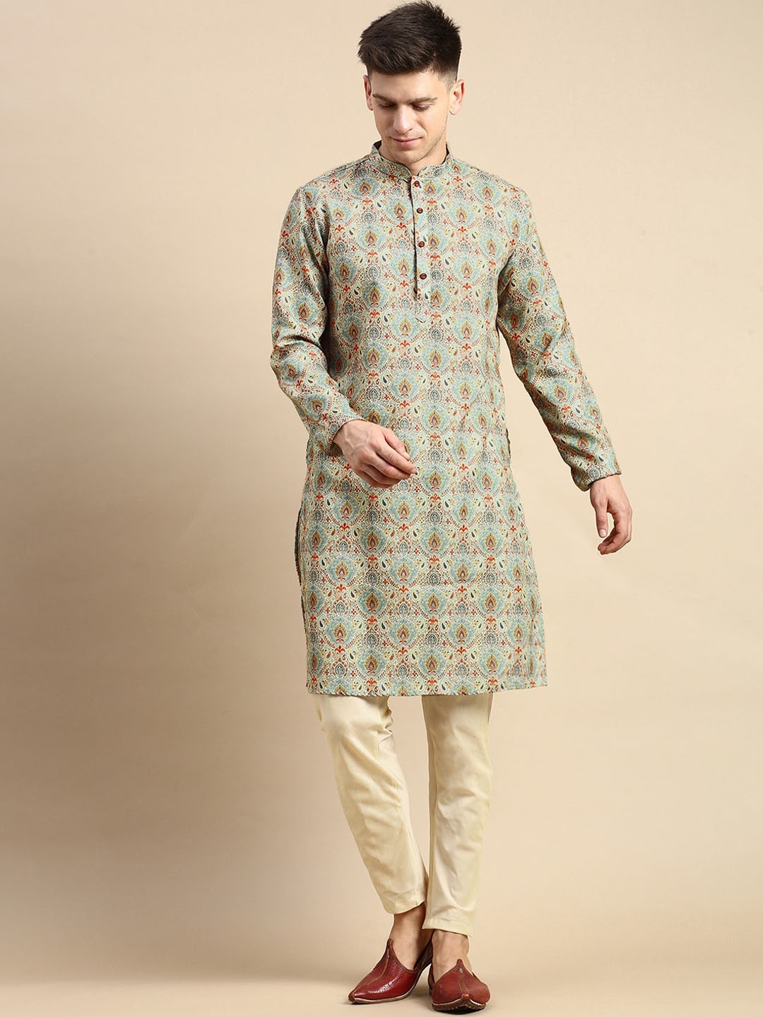

Amodh by Kisah Ethnic Motifs Printed Regular Kurta with Trousers, Green