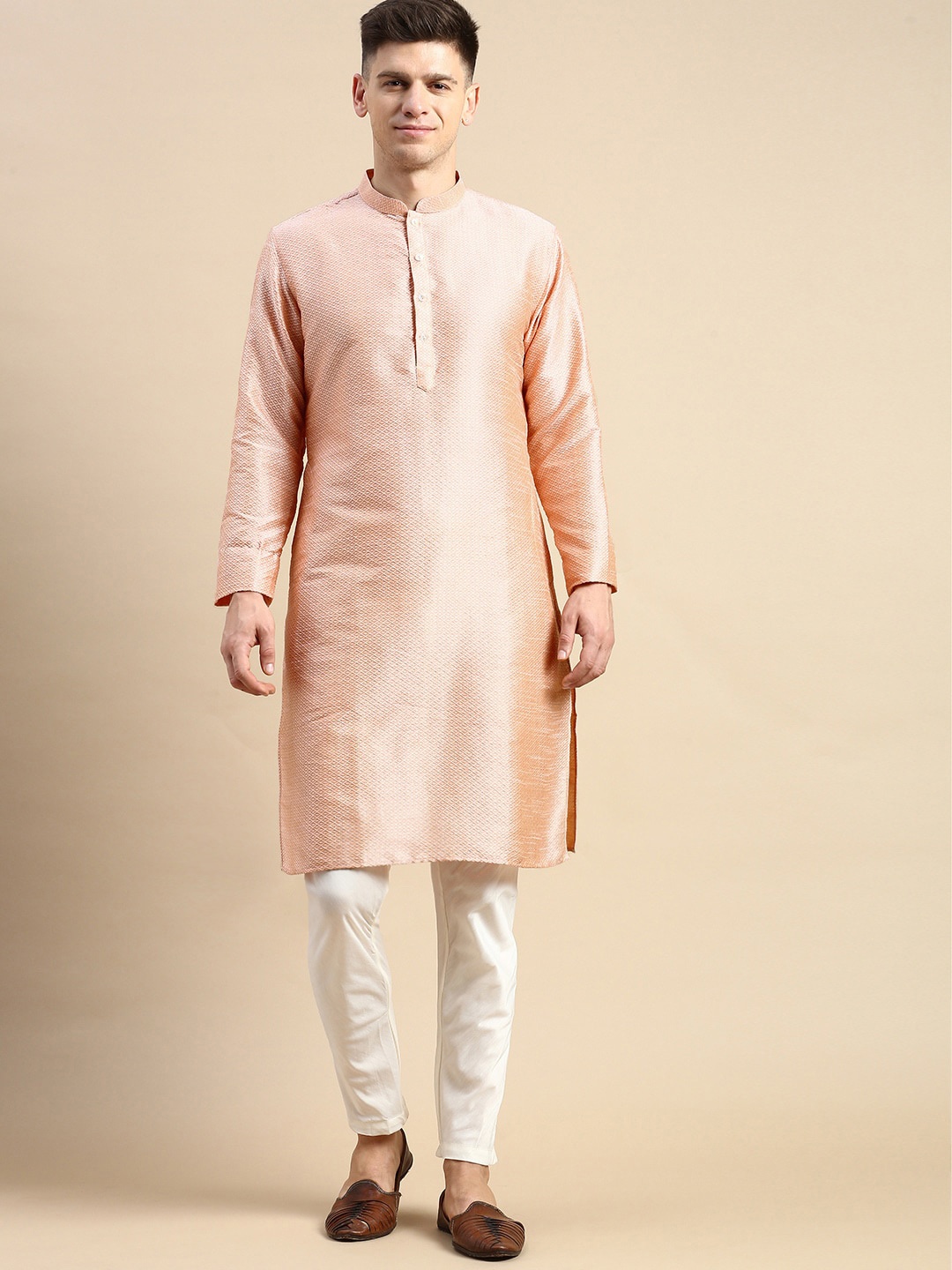 

Amodh by Kisah Woven Design Regular Kurta with Trousers, Pink