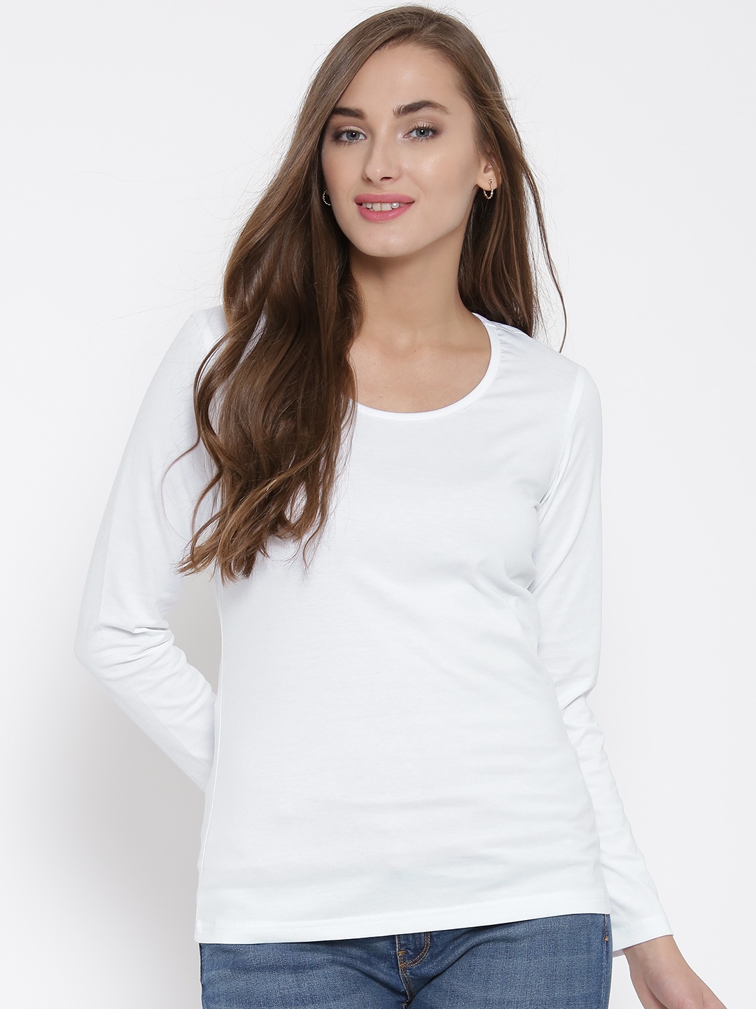 

Vea Kupia Women White Solid Round Neck T-shirt