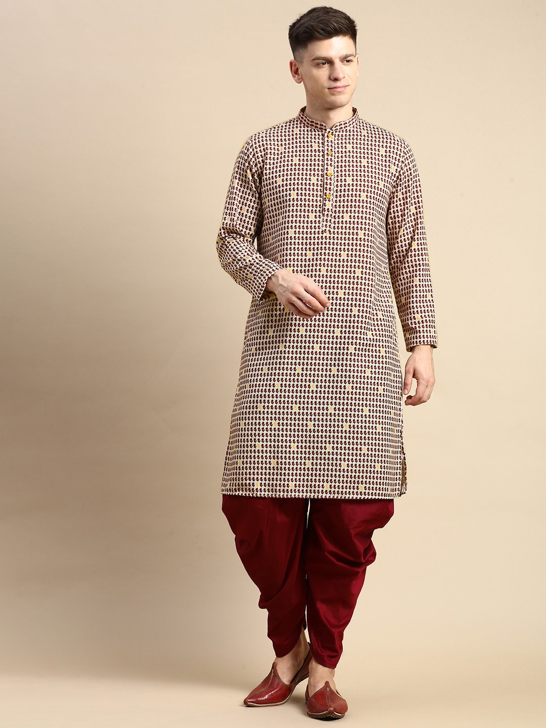 

Amodh by Kisah Floral Printed Mandarin Collar Kurta With Dhoti Pants, Maroon