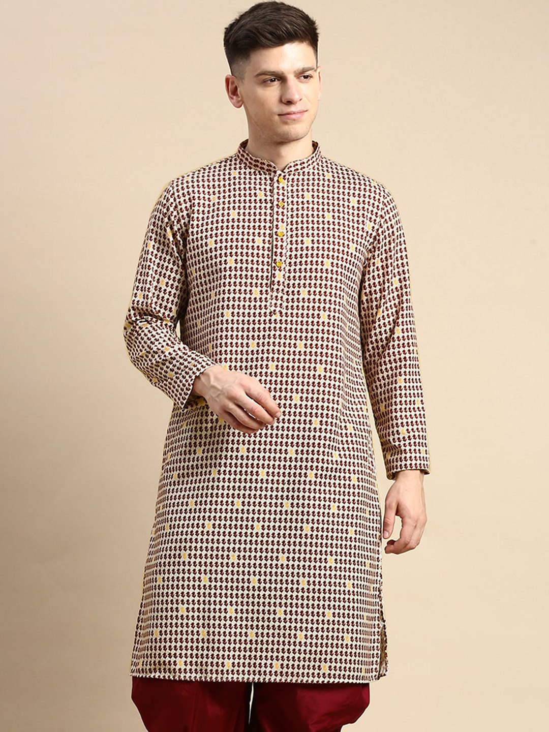 

Amodh by Kisah Floral Printed Straight Kurta, Maroon