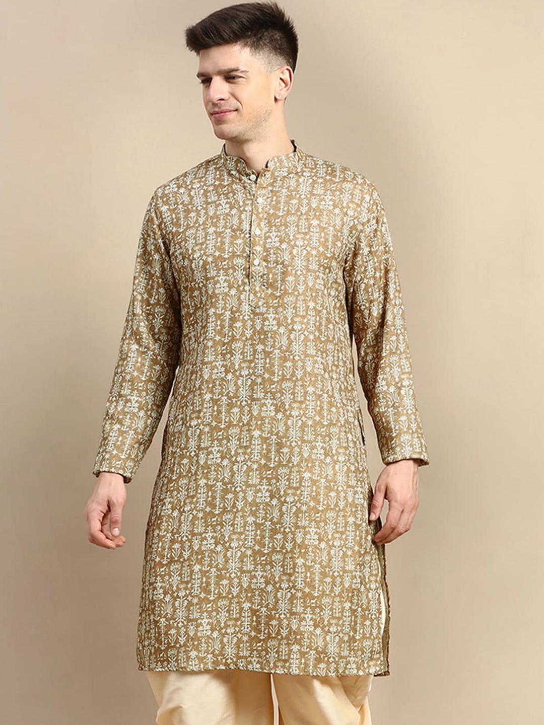 

Amodh by Kisah Men Ethnic Motifs Cotton Kurta, Khaki