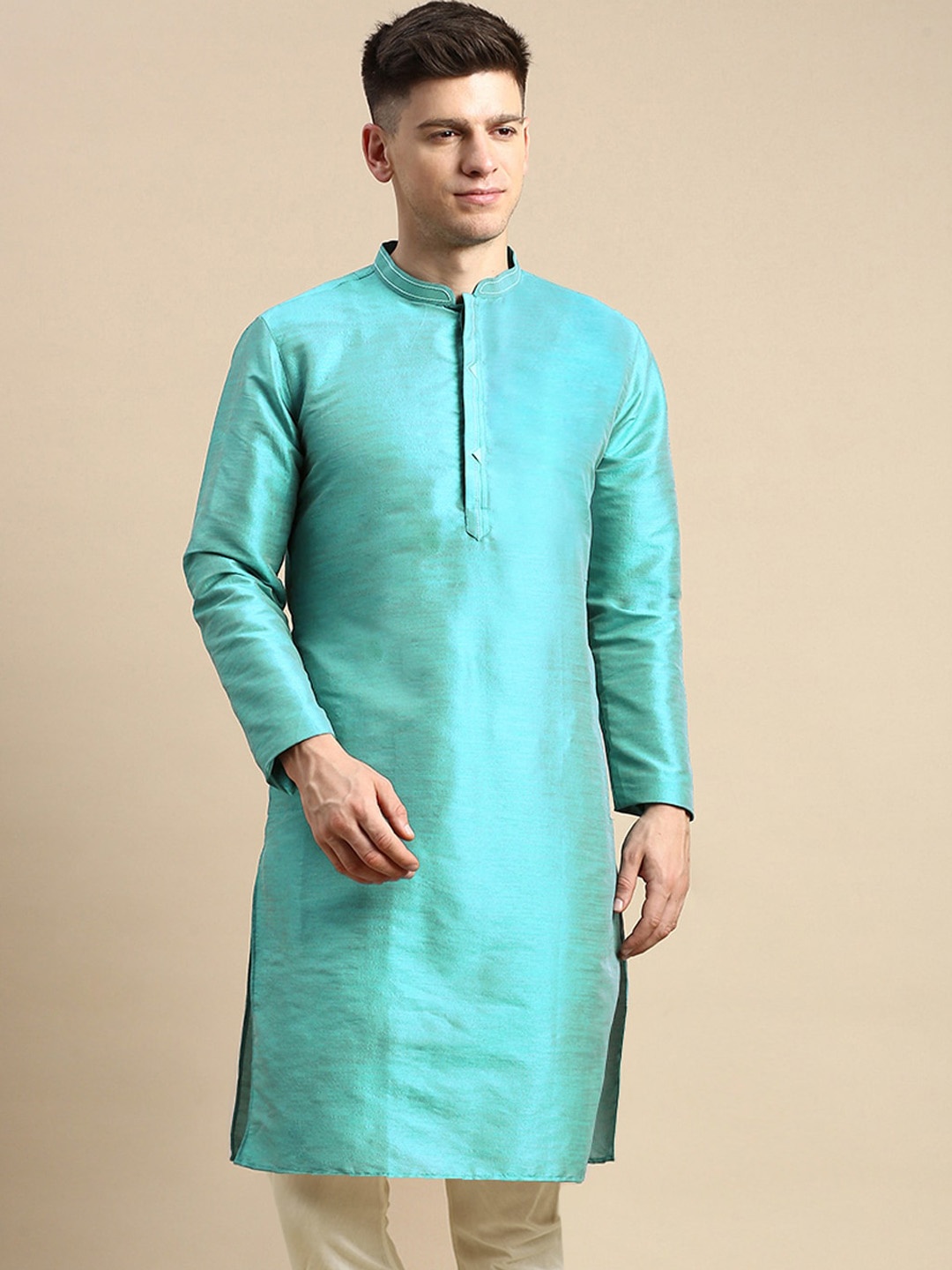 

Amodh by Kisah Mandarin Collar Straight Thread Work Kurta, Blue