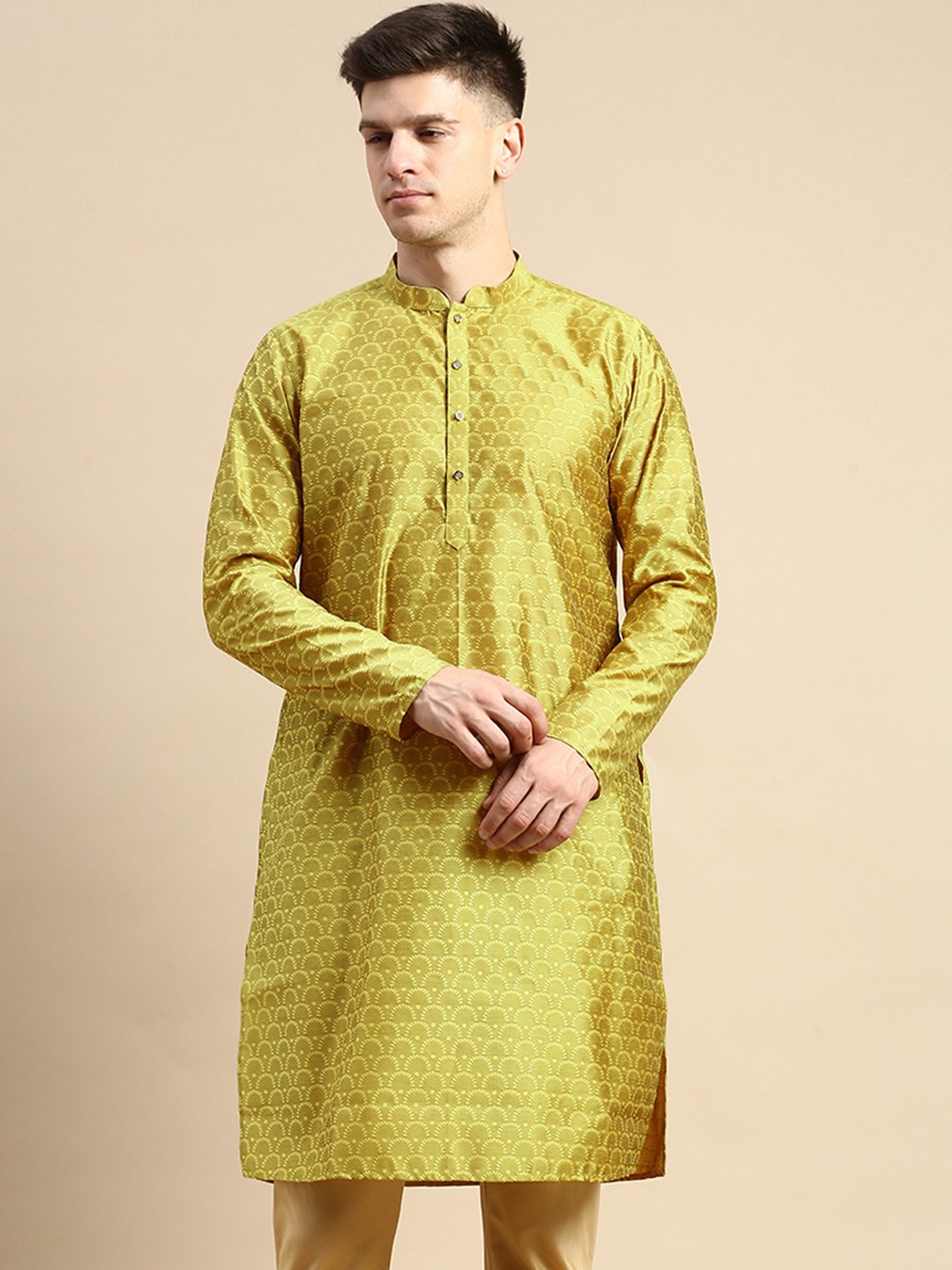 

Amodh by Kisah Men Printed Straight Kurta, Gold