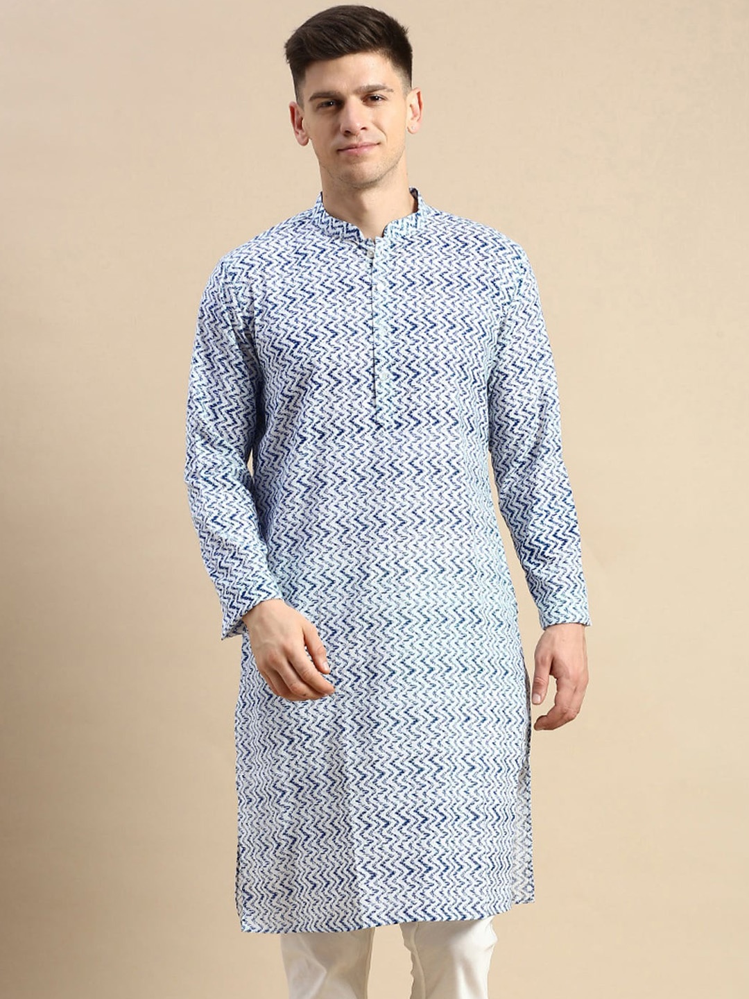 

Amodh by Kisah Chevron Printed Straight Kurta, Off white