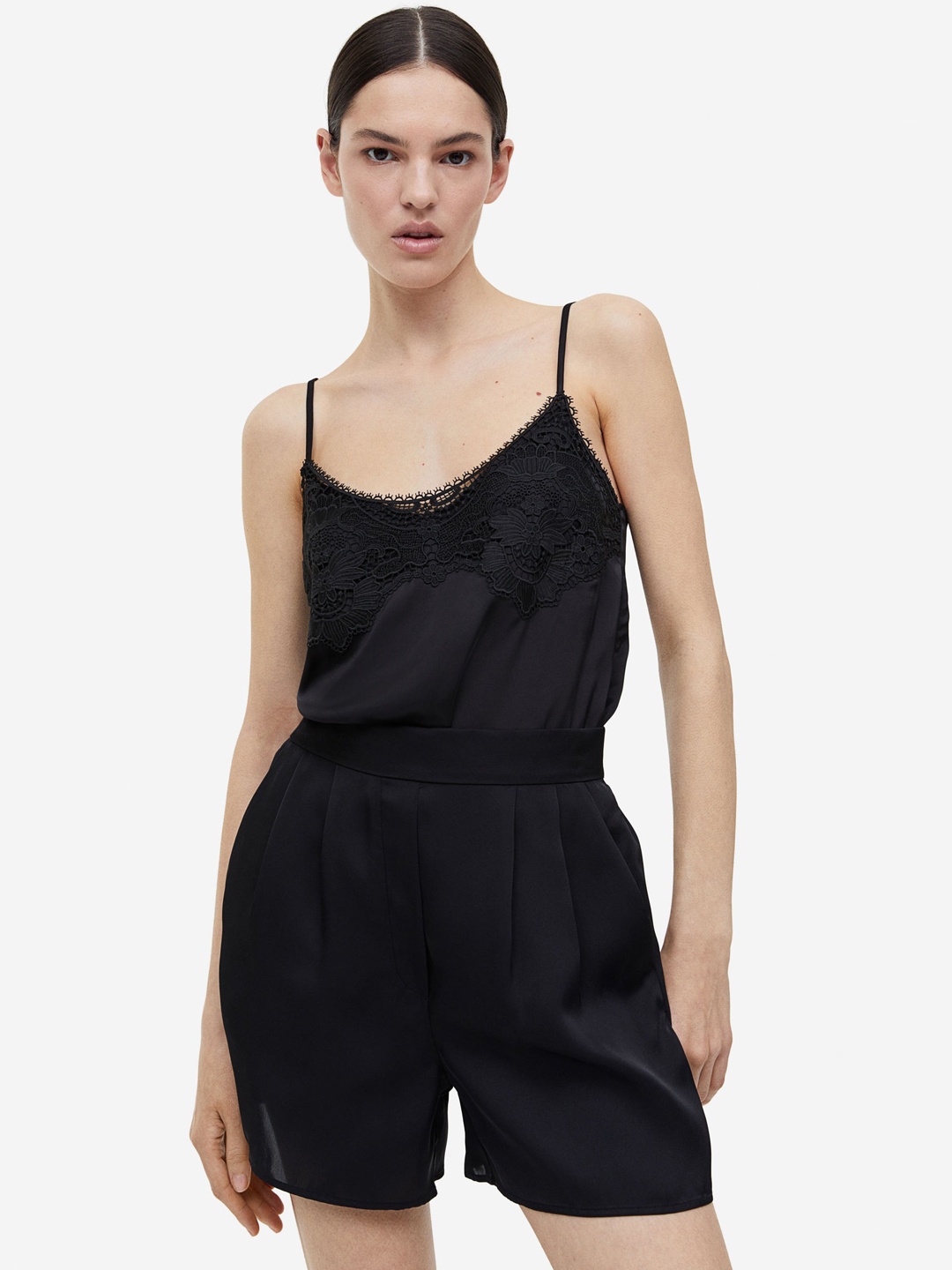 

H&M Women Satin Pull-On Shorts, Black