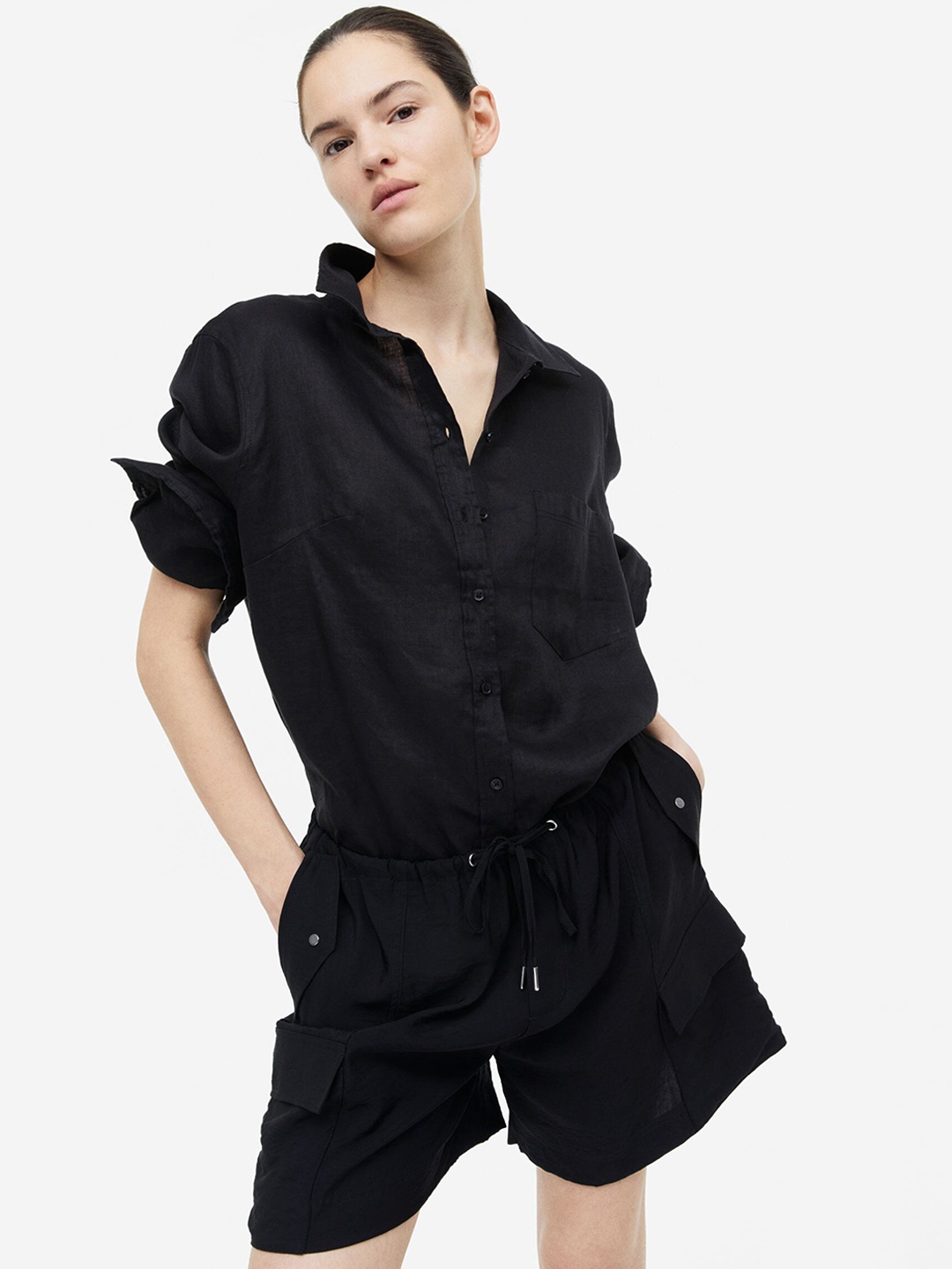 

H&M Women Cargo Shorts, Black