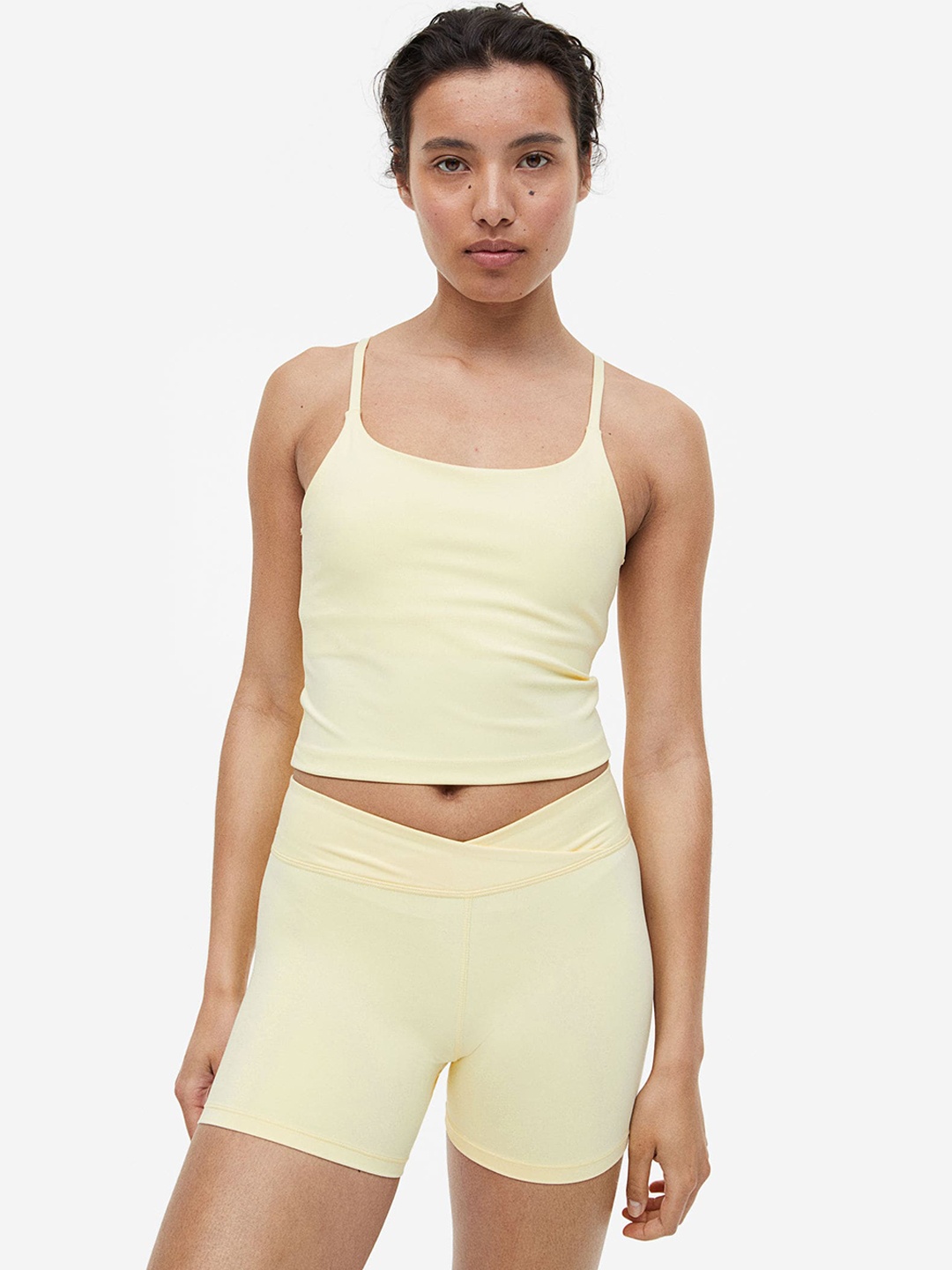 

H&M Women SoftMove Sports Hotpants, Yellow