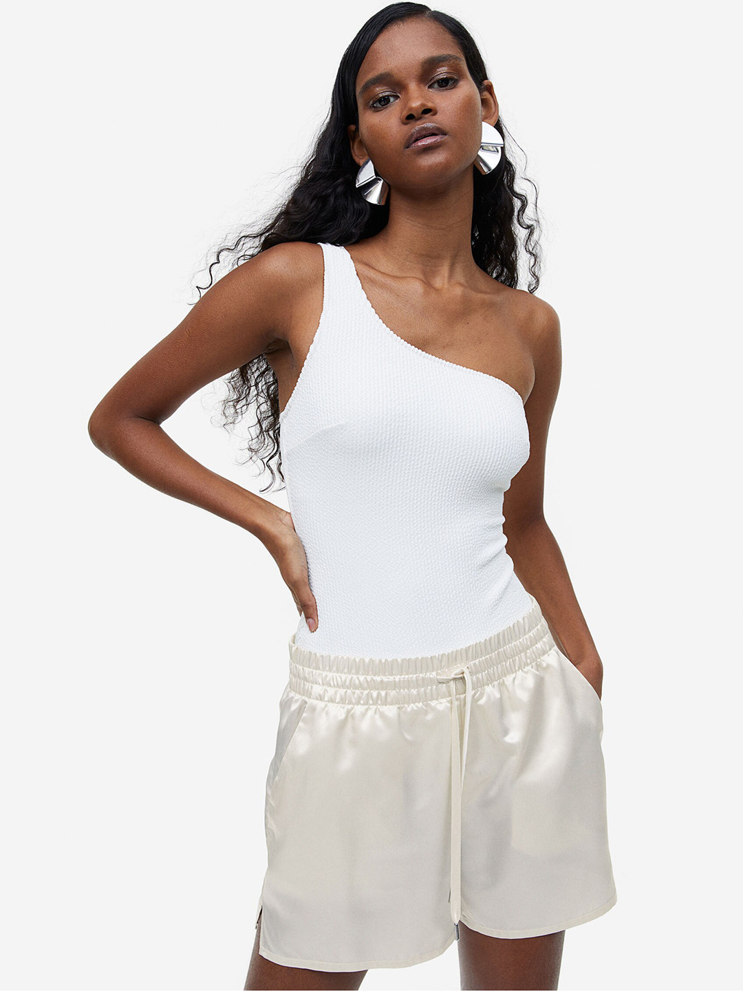 

H&M Women Satin Pull-On Shorts, White