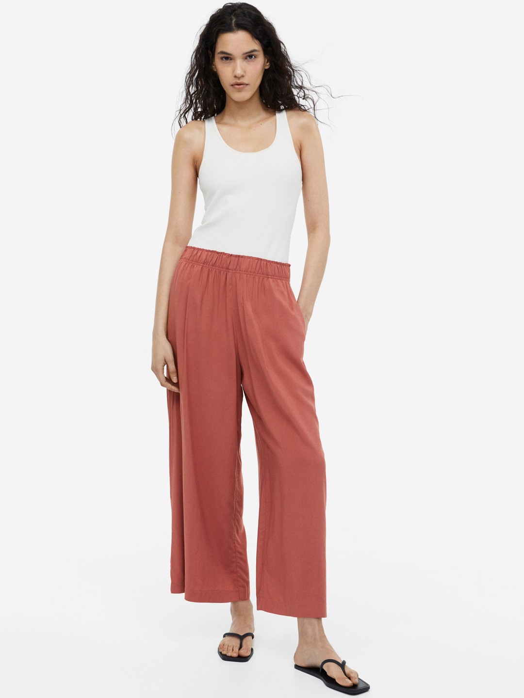 

H&M Women Cropped Pull-On Trousers, Red