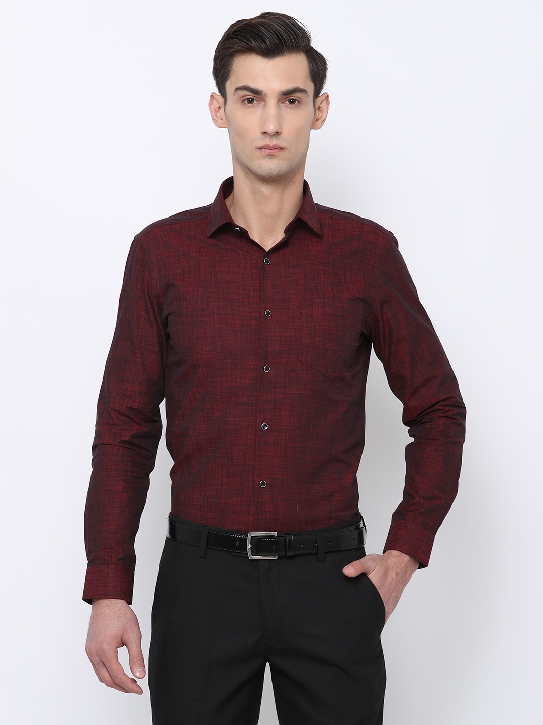 

Black coffee Men Maroon Slim Fit Solid Formal Shirt
