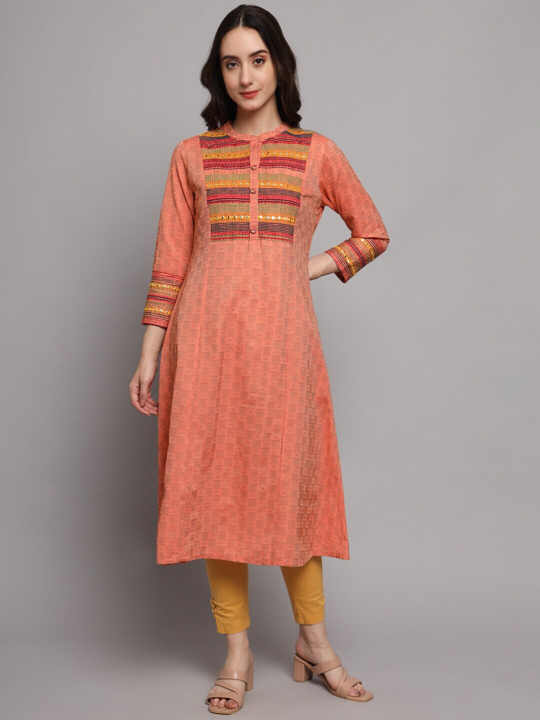 

PREKSHA Ethnic Motifs Embroidered Thread Work Indie Prints Cotton Kurta, Peach