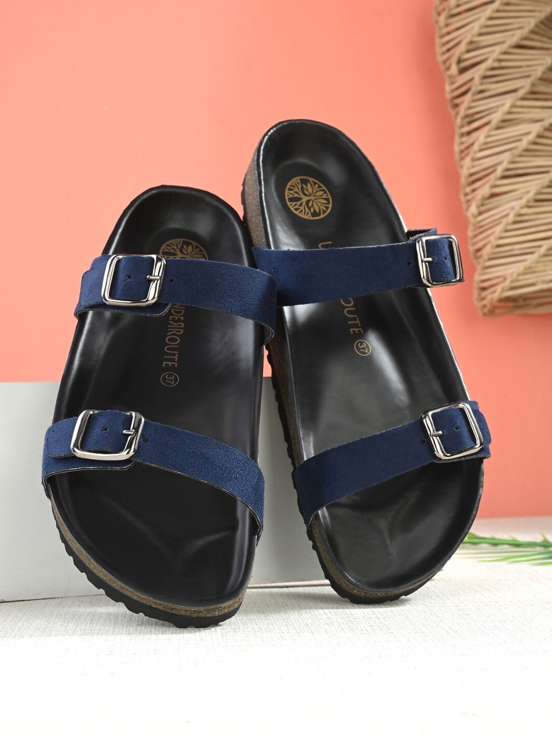 

UNDERROUTE Buckled Lightweight Open Toe Flats, Navy blue