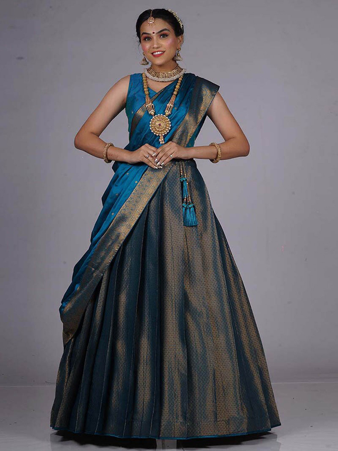 

HALFSAREE STUDIO Semi-Stitched Lehenga & Blouse With Dupatta, Teal