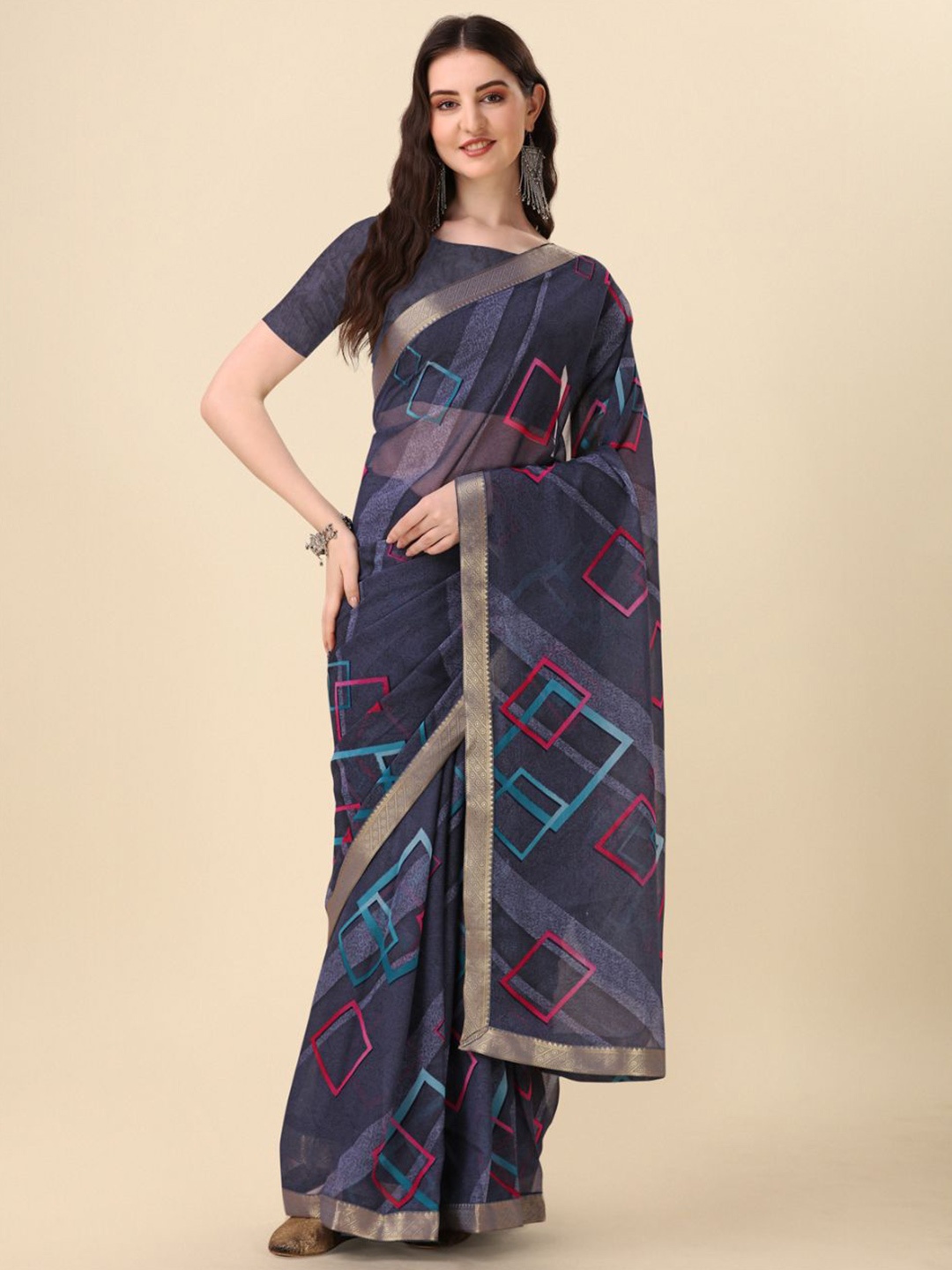 

Dori Geometric Printed Embellished Saree, Blue