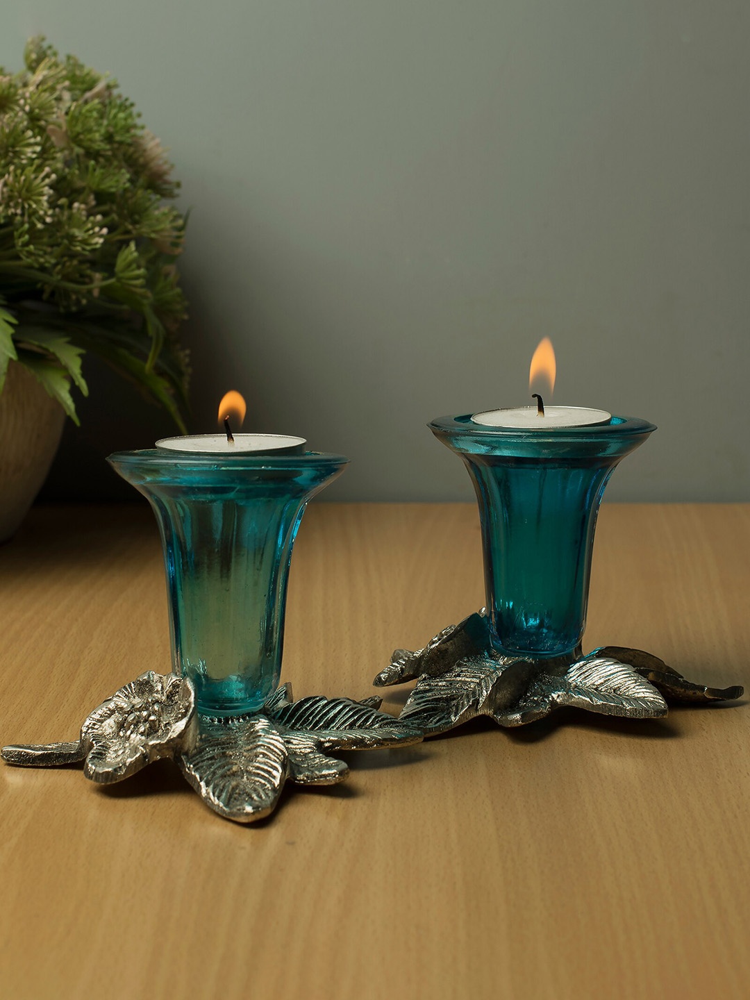 

Homesake 2 Pieces Silver-Toned & Blue Grapevine Candle Stand