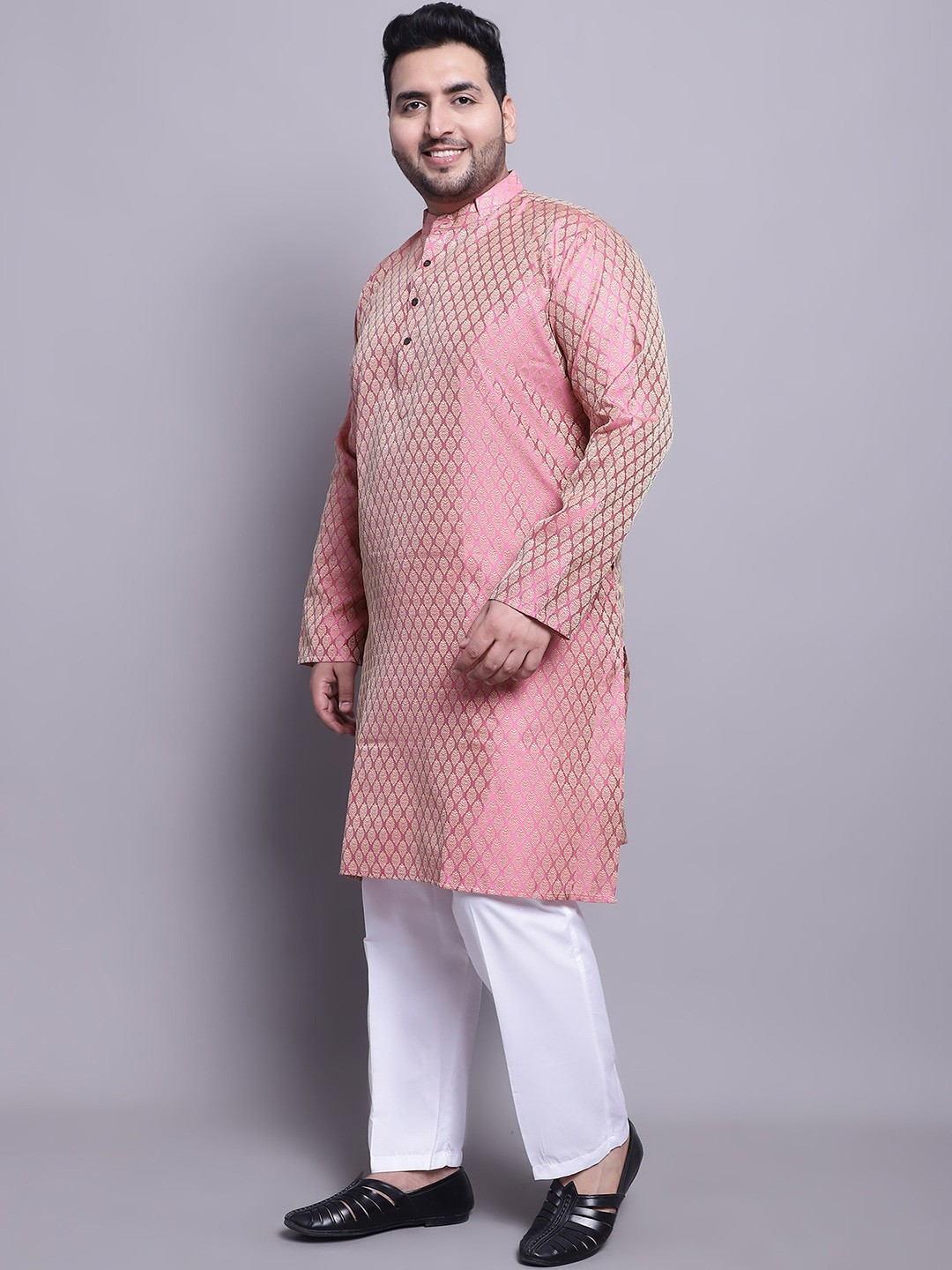 

SOJANYA PLUS Plus Size Woven Design Kurta With Pyjamas & Nehru Jacket, Pink