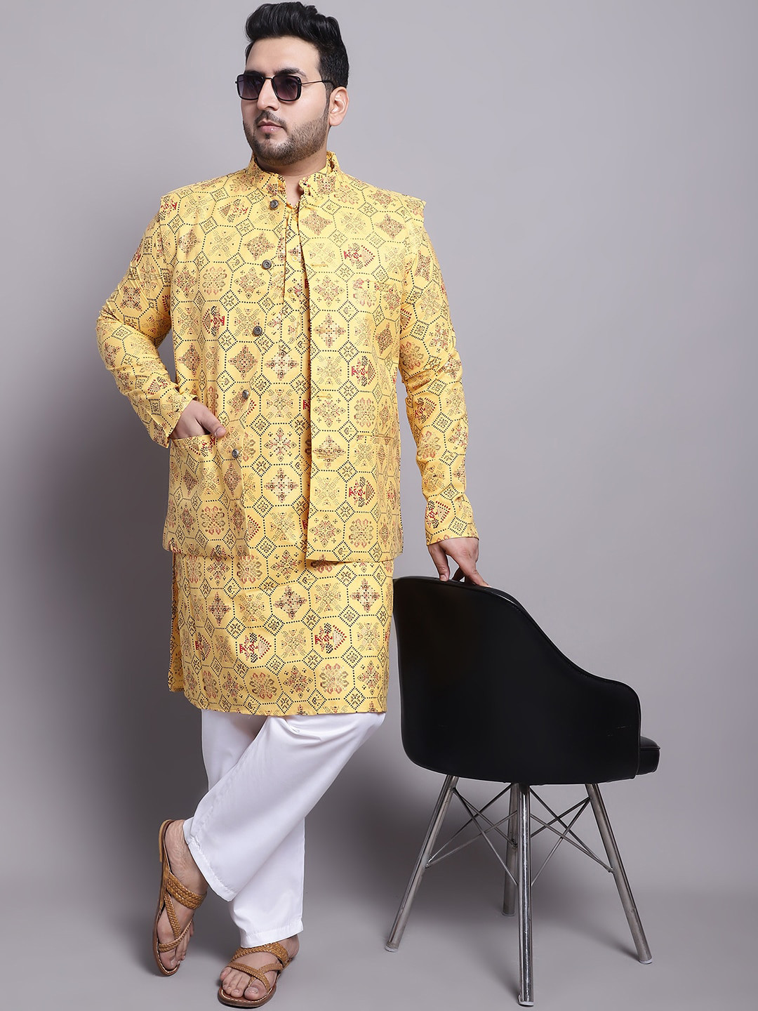 

SOJANYA PLUS Floral Printed Regular Cotton Linen Kurta With Pyjamas & Nehru Jacket, Mustard