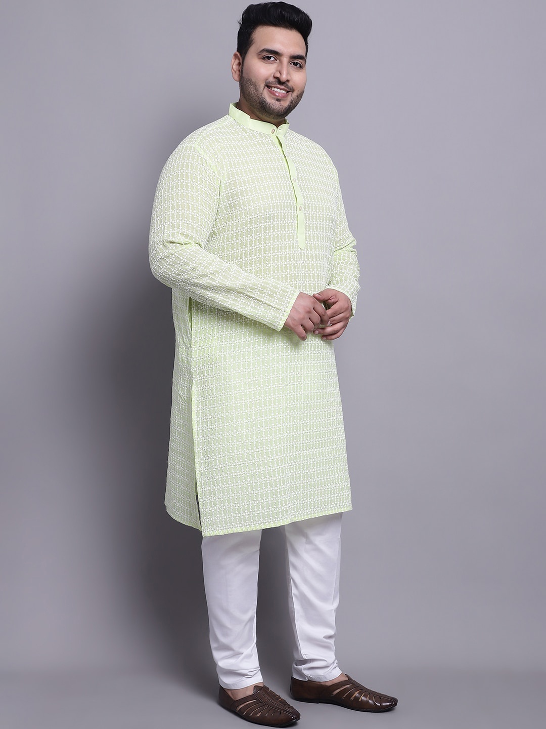 

SOJANYA PLUS Plus Size Embroidered Kurta With Pyjamas & Nehru Jacket, Green