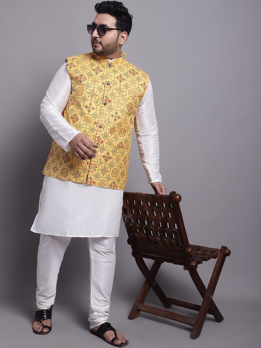 

SOJANYA PLUS Plus Size Kurta With Churidar & Nehru Jacket, White