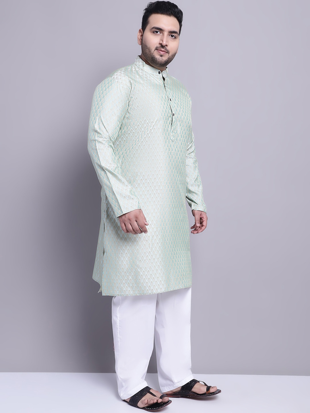 

SOJANYA PLUS Plus Size Woven Design Kurta With Pyjamas & Nehru Jacket, Green