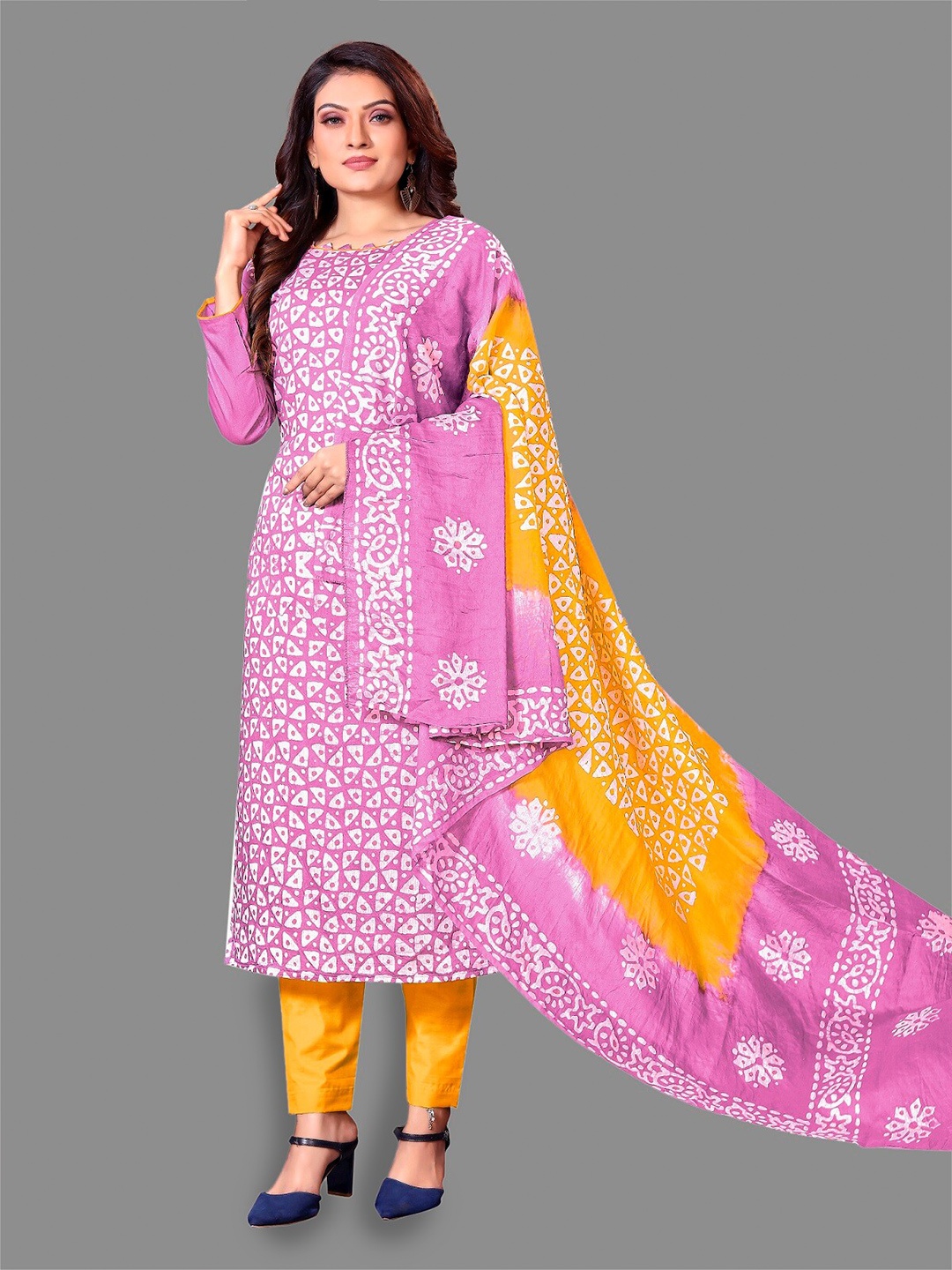 

APNISHA Bandhani Printed Unstitched Dress Material, Pink