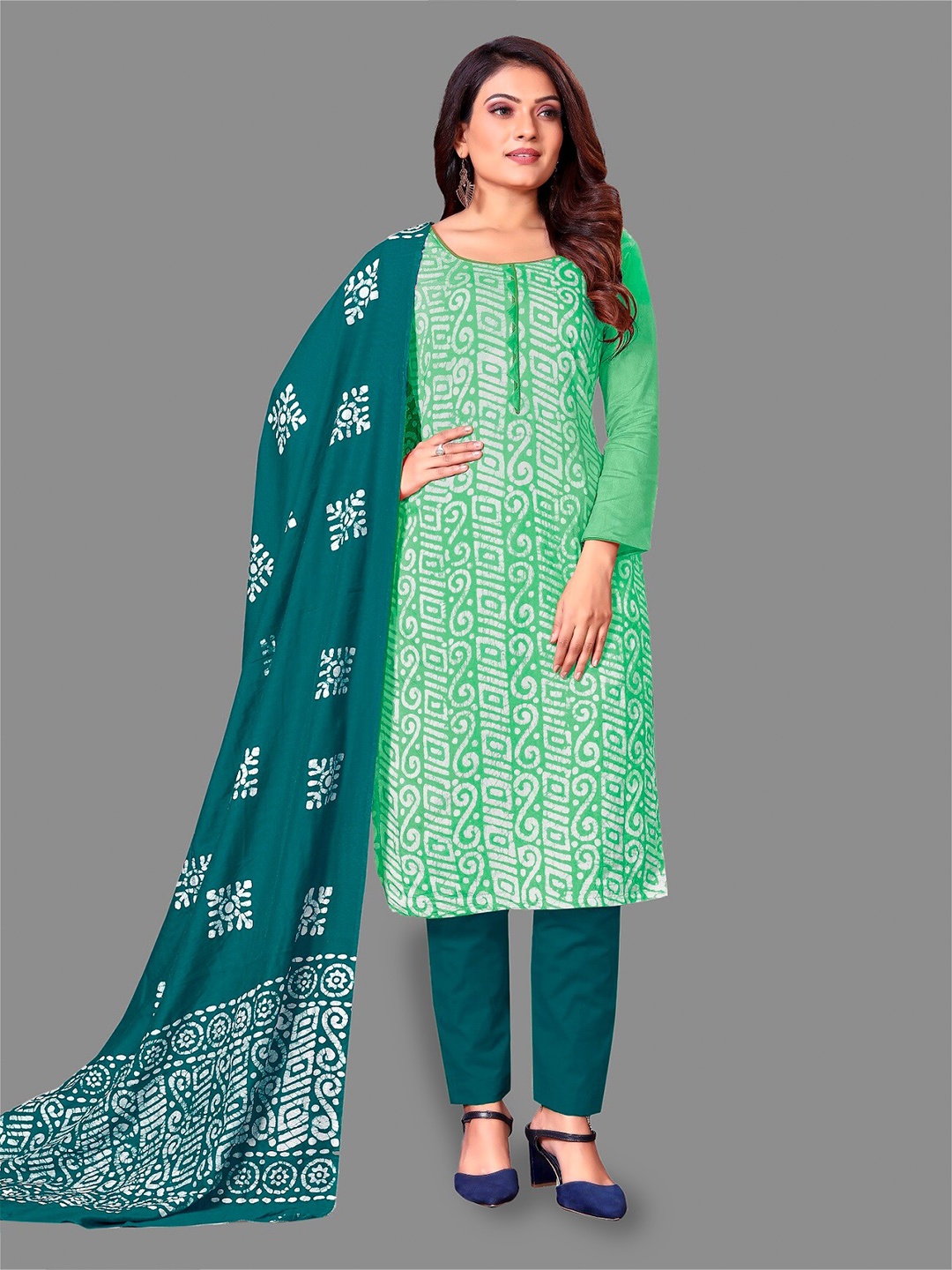 

APNISHA Ethnic Motifs Printed Unstitched Dress Material, Green