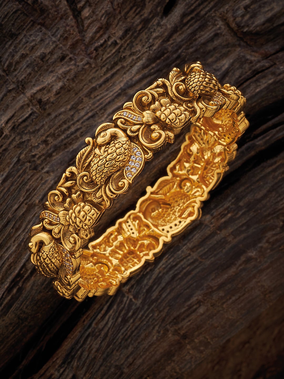 

Kushal's Fashion Jewellery 92.5 Pure Silver Gold-Plated Studded Bangle