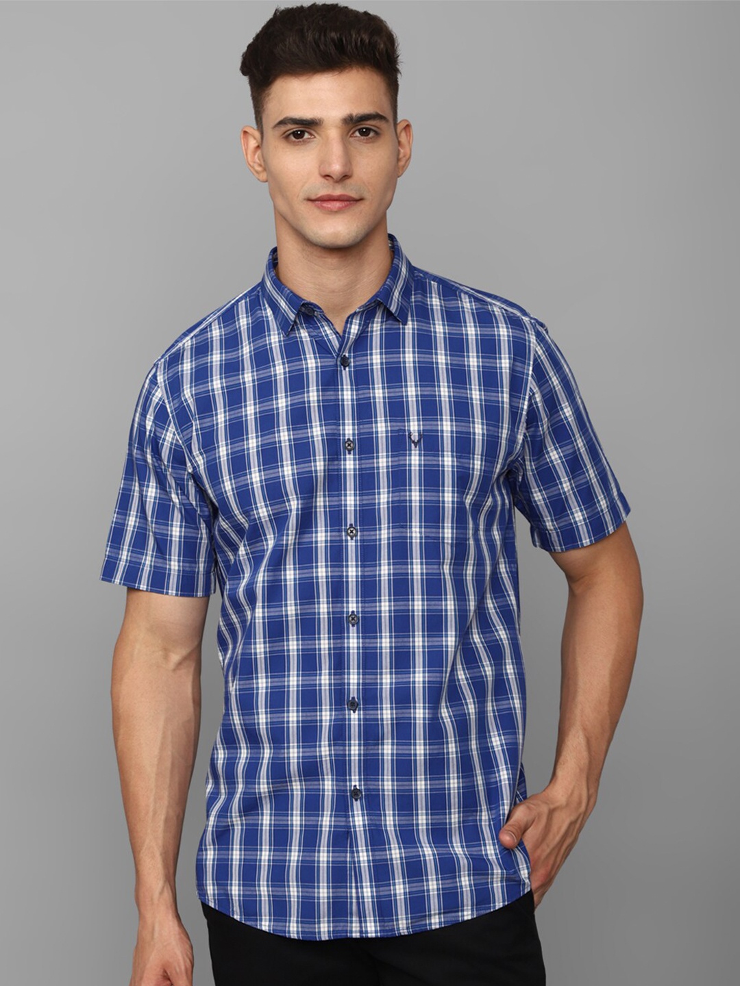 

Allen Solly Men Slim Fit Checked Pure Cotton Casual Shirt, Blue