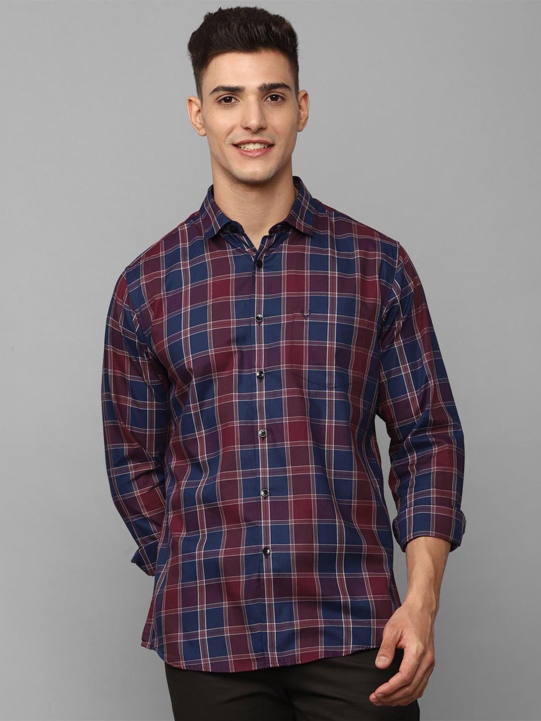 

Allen Solly Men Slim Fit Tartan Checked Pure Cotton Casual Shirt, Navy blue