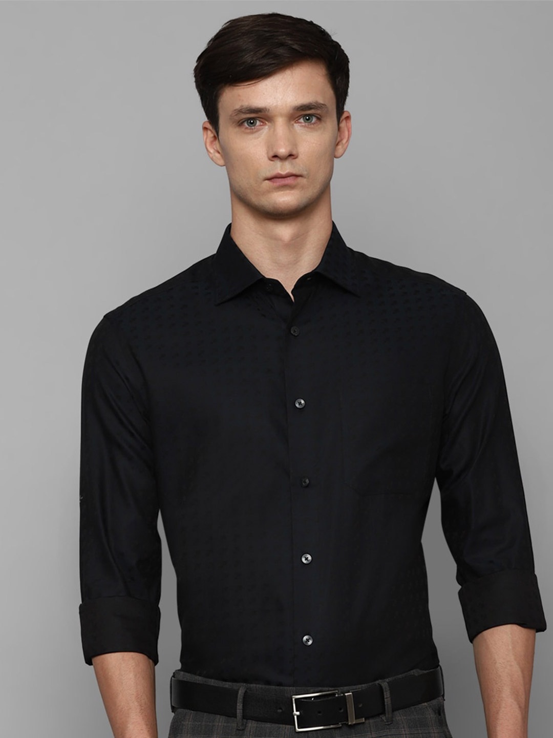 

Louis Philippe Gods & Kings Self Design Slim Fit Giza Cotton Formal Shirt, Black