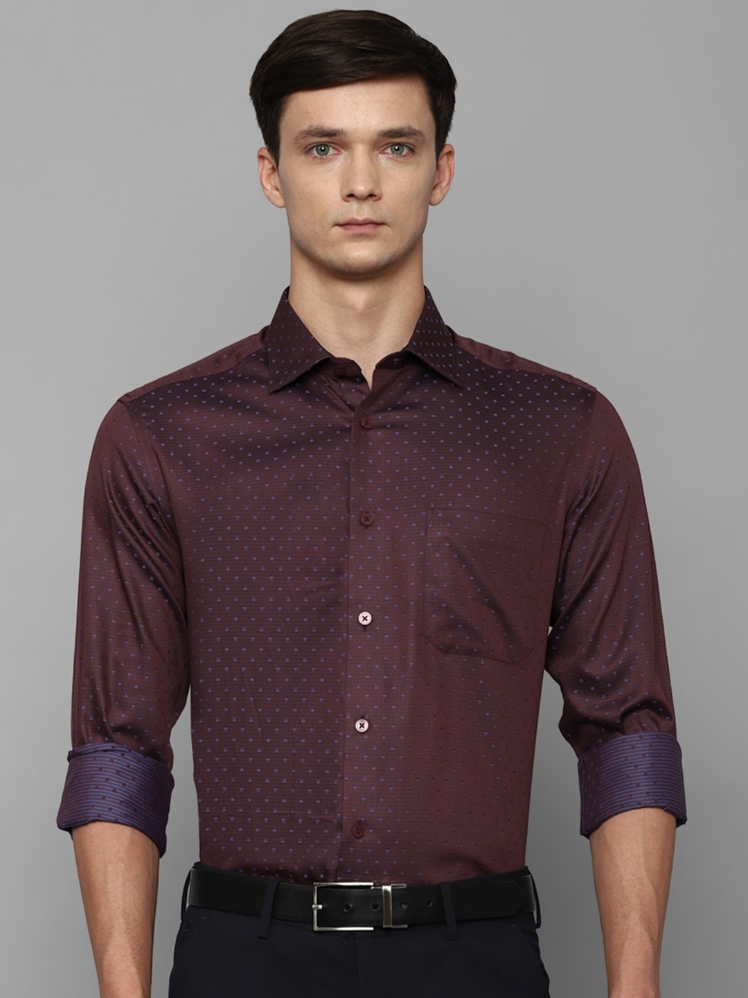 

Louis Philippe Gods & Kings Self Design Slim Fit Giza Cotton Formal Shirt, Maroon