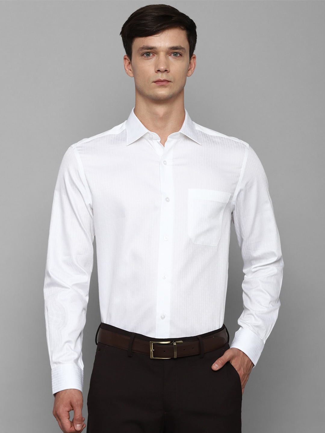 

Louis Philippe Spread Collar Pure Cotton Slim Fit Formal Shirt, White