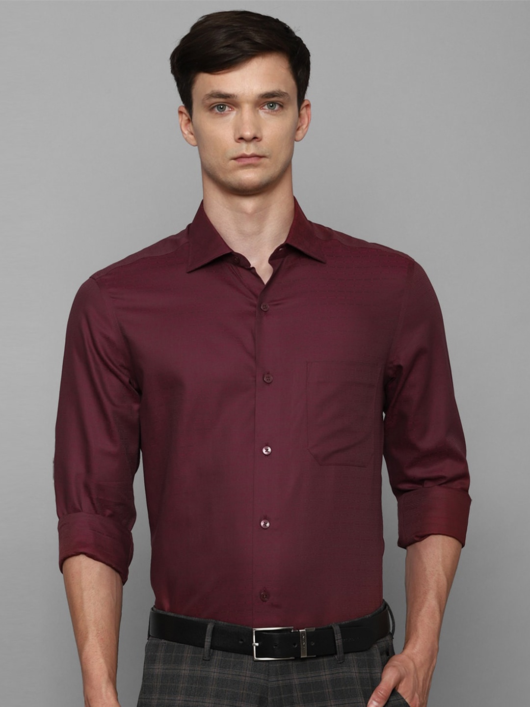 

Louis Philippe Self Design Spread Collar Pure Cotton Slim Fit Formal Shirt, Maroon
