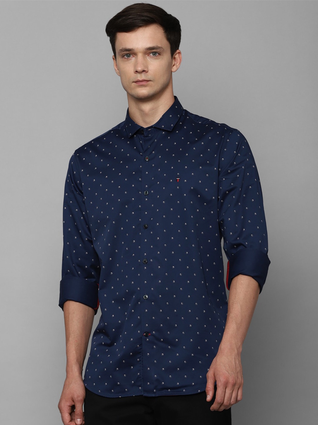 

Louis Philippe Sport Slim Fit Micro Ditsy Printed Pure Cotton Casual Shirt, Navy blue