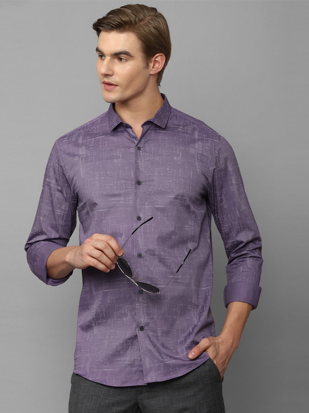 

Louis Philippe Sport Slim Fit Abstract Printed Casual Shirt, Purple