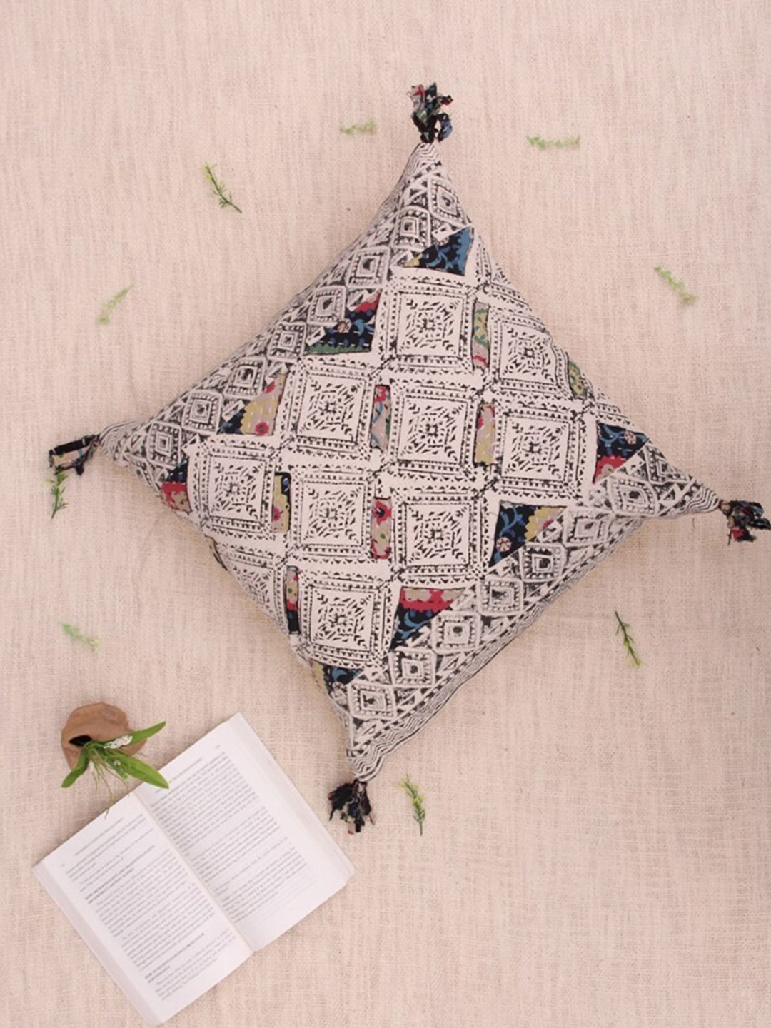 

Art Avenue Dream Beige & Black Geometric Cotton Square Cushion Cover
