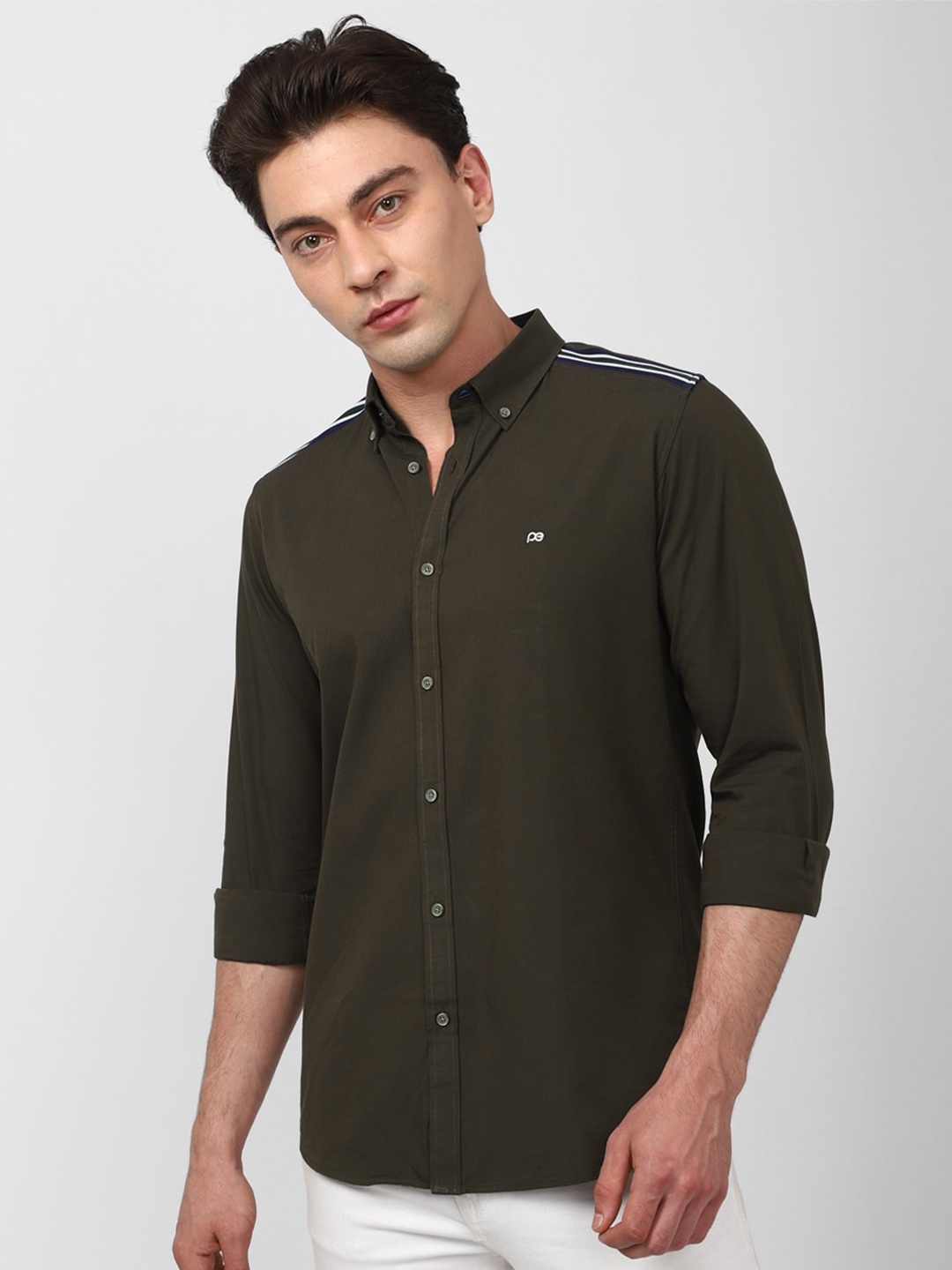 

Peter England Casuals Slim Fit Opaque Pure Cotton Casual Shirt, Green